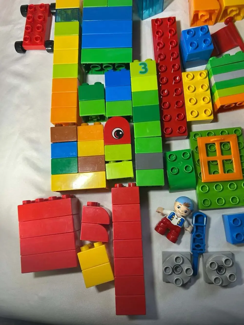 Assorted Mega Blocks multiple pieces see photos READ